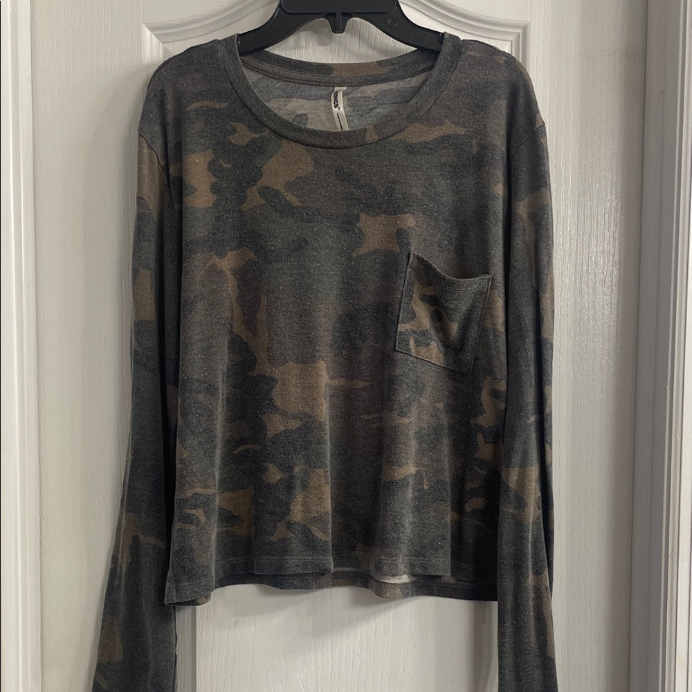 Tresics Camouflage Long Sleeve Top